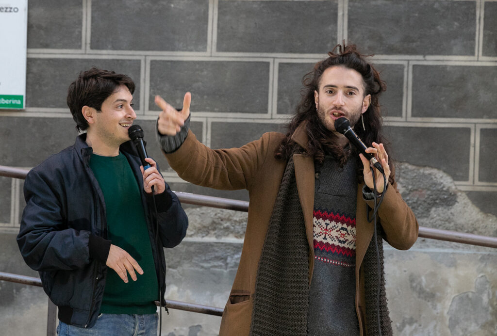 C'era una porta | camminata in poesia